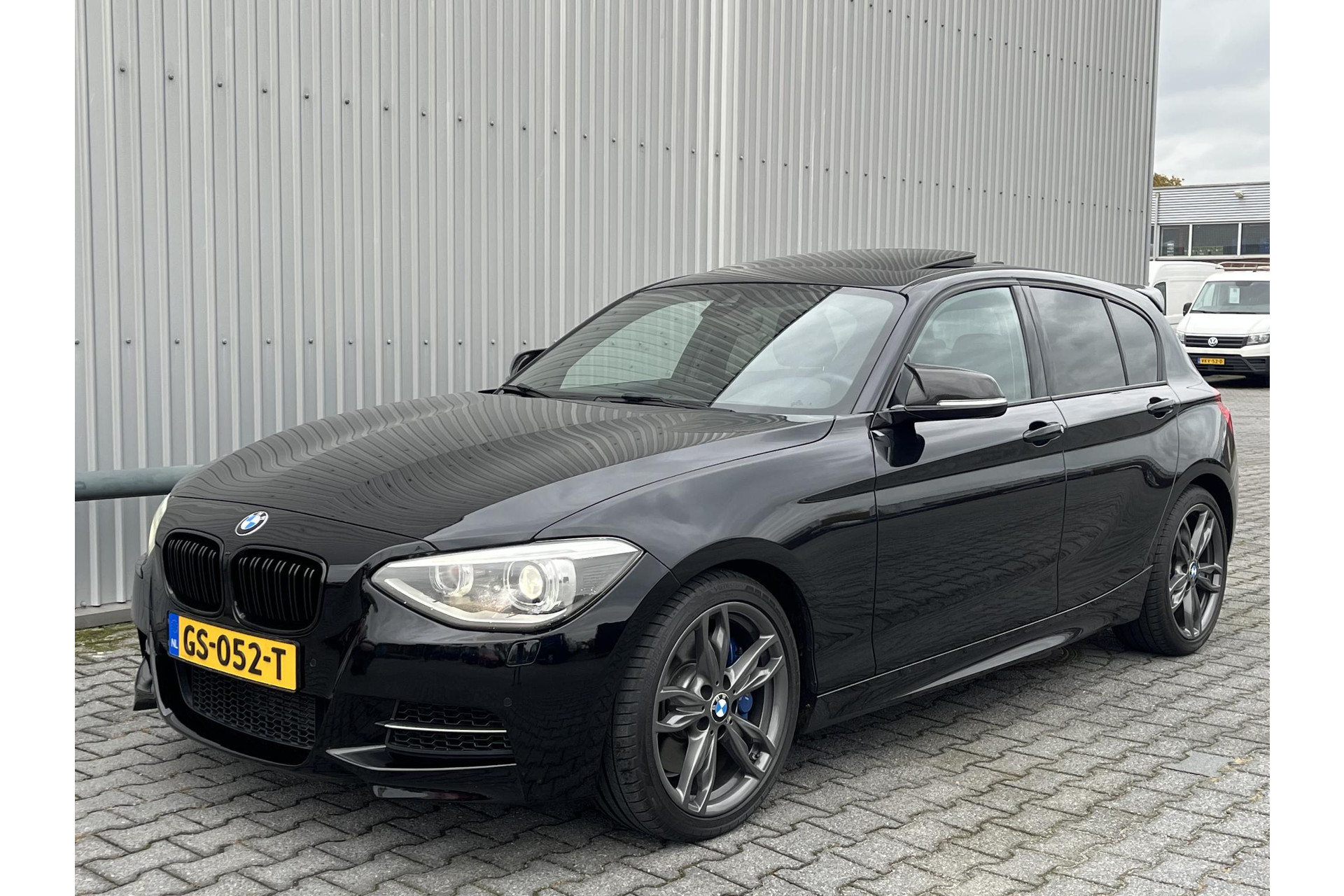 BMW 1-serie M135i High Executive*NAVI*DAKJE*CAM*LEER*KEYLESS*